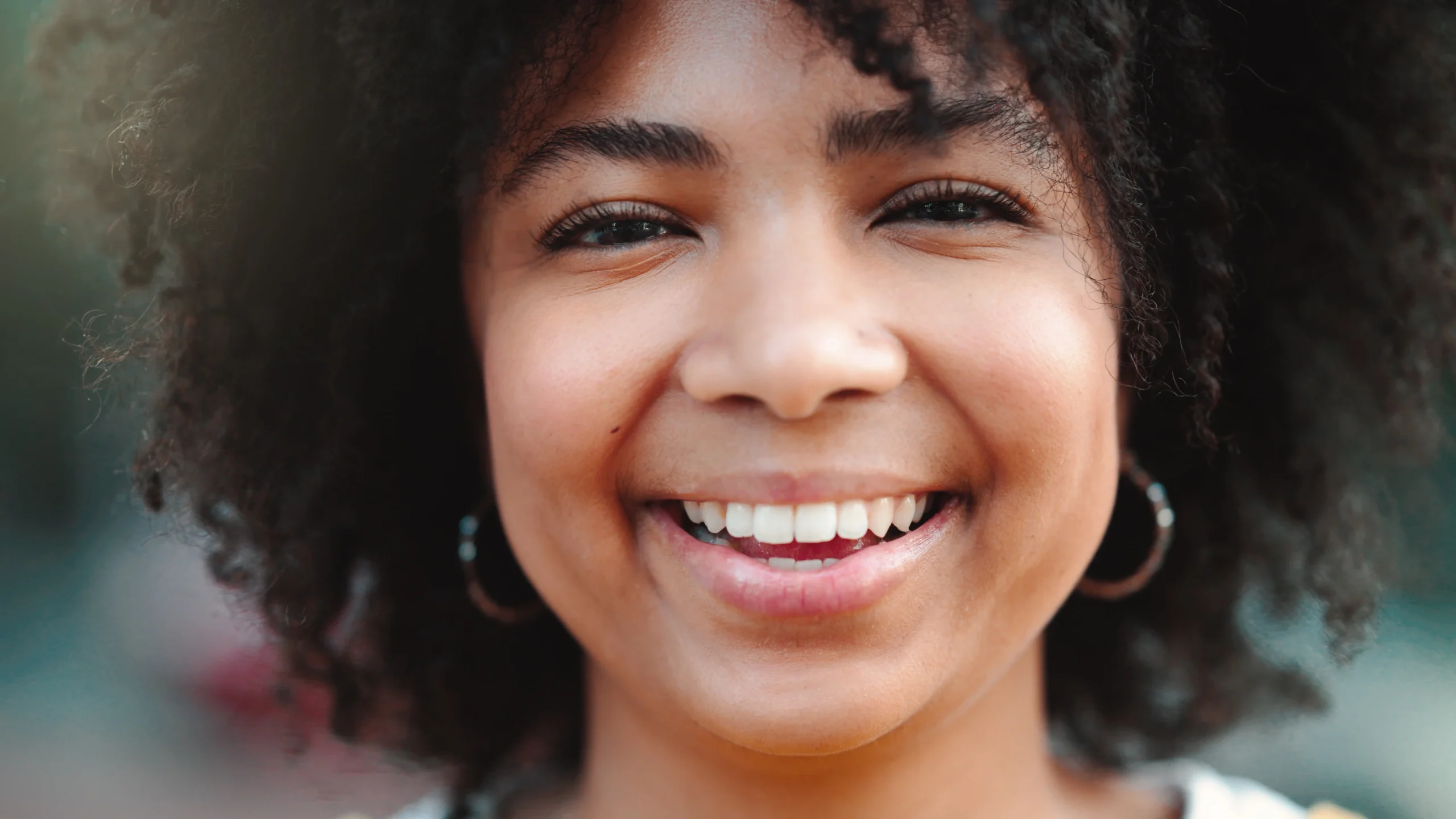 A patient comfortable and pain-free after root canal treatment at Primadent, Liverpool